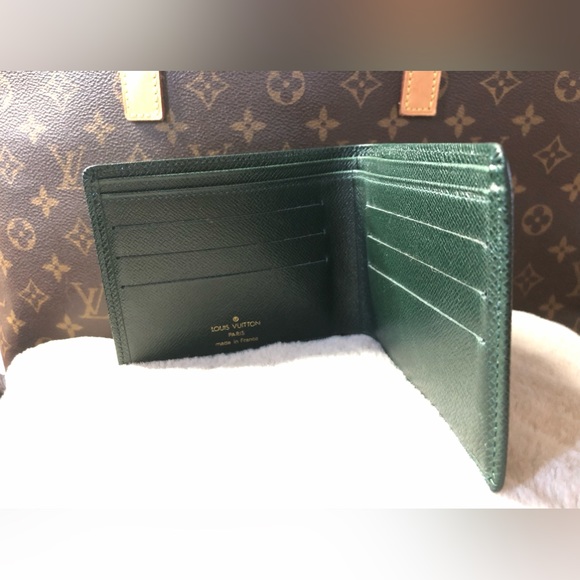 Louis Vuitton Taiga Leather Bifold Wallet Forest Green - Picture 8 of 14